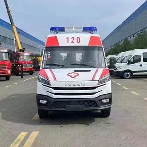 Ambulanza Isolata 1VEC0 con Dispositivi Base e Supporto per Barella, Veicolo di Emergenza - Product Image 3