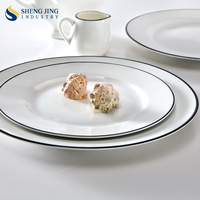 Service de table de luxe en porcelaine céramique blanche brillante, éco-responsable, avec rebord noir, compatible micro-ondes et lave-vaisselle