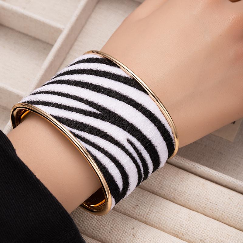personality wild leopard print black long strip white