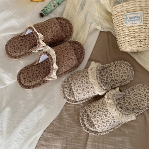 Pantuflas de algodón estilo hogareño retro con encaje floral, para las cuatro estaciones, de lino, para mujer, de ocio, para interiores, con borde de encaje coreano, para niña, con estampado floral. - Product Image 1