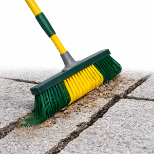 Brosse de nettoyage pour bois d'extérieur 35 cm à poils courbés, rainures profondes, écologique, pour surfaces en pierre - Product Image 1