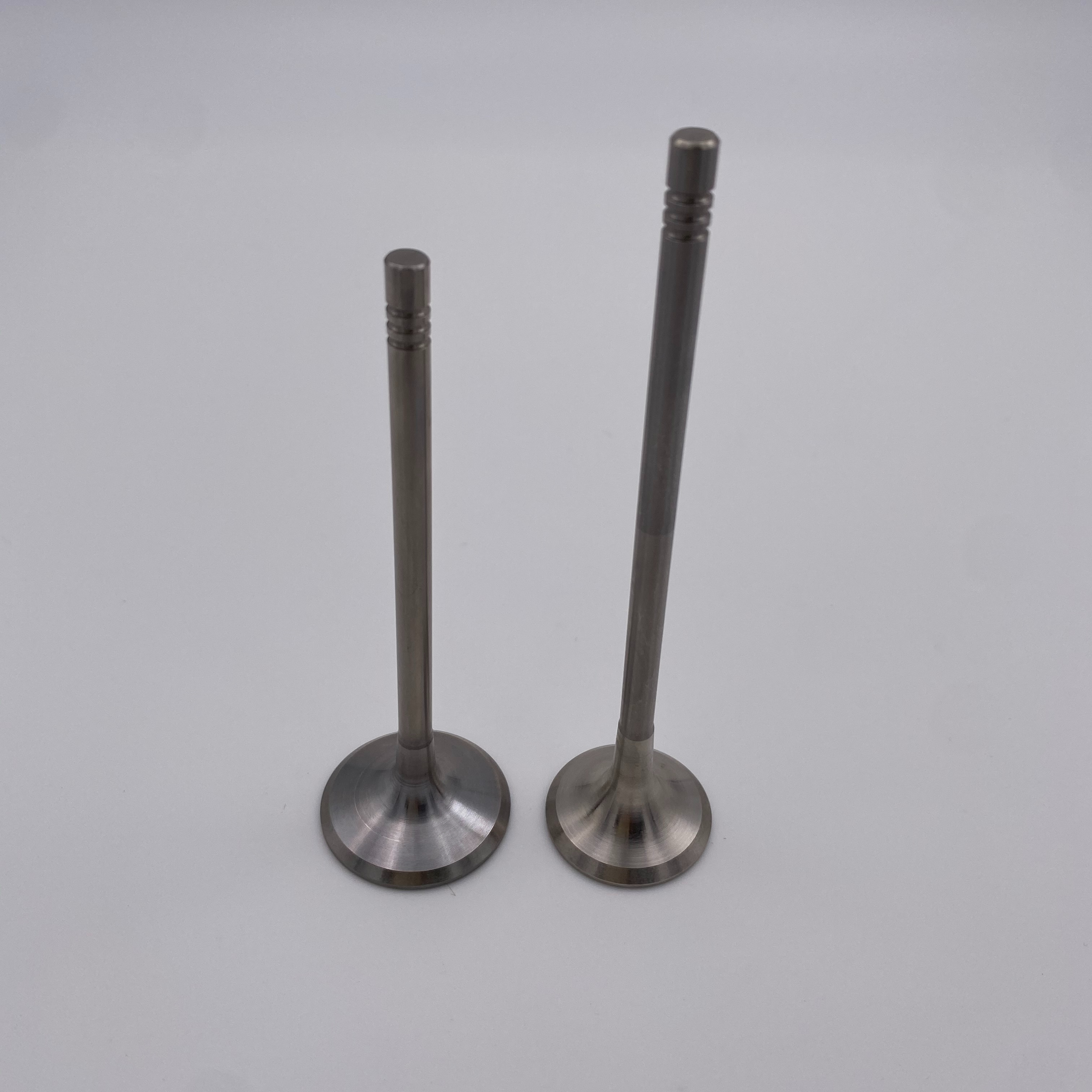 Best Deals Online For BMW E46 E84 12 x Standard Engine Intake & Exhaust Valves 33.0x5.94 Stem