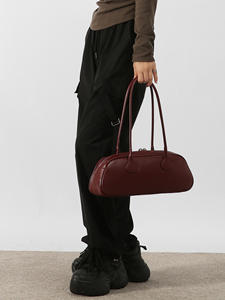 กระเป๋าถือผู้หญิงดีไซน์หรูหรา สไตล์เรโทร ดีไซน์เฉพาะตัว ปิดด้วยซิป ความจุเยอะ หูหิ้วสองข้าง ทรงสะพายไหล่ รูปทรงอานม้า สายโซ่ - Product Image 3