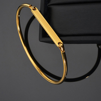 Bracelet jonc personnalisé en acier inoxydable pour femme – Bijou minimaliste tendance