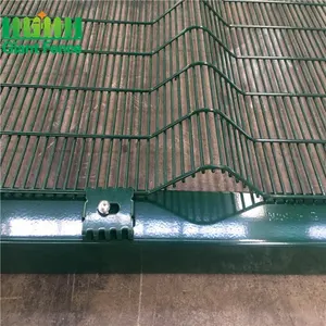 Yüksek güvenlik 358 çit galvanizli kaynaklı tel örgü Panel PVC kaplı çelik çerçeve kolayca monte ısı departmanı mağazaları eskrim