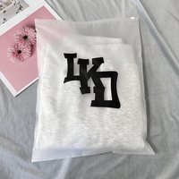 Sacs d'emballage pour t-shirts personnalisés avec fermeture éclair givrée, sacs en plastique scellés à fermeture éclair pour vêtements, vente en gros pour entreprises