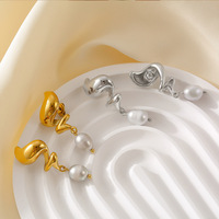 Nouveau 18K Plaqué Or Hiver Boucles D'oreilles En Acier Inoxydable Perle Naturelle Coréenne Haute Qualité OOTD Ampoule Noeud Conception Femmes De Mariage