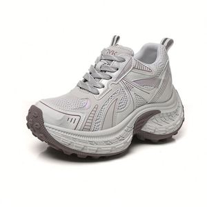 Baskets légères et respirantes pour femmes, collection Printemps 2026, style rétro, à semelle épaisse rehaussante, pour la randonnée décontractée - Product Image 1