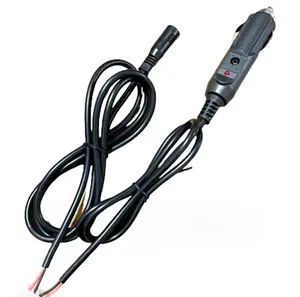 Kupfer isolierter Auto-Zigaretten anzünder mit 1-25A-Sicherung an DC-Kopf und PVC-Isolation verlängerung kabel Auto ladegerät Gerades Kabel W.