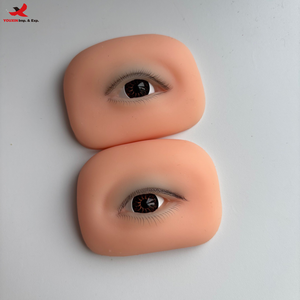 Mannequin d'entraînement carré en silicone imperméable à 3 couches pour extensions de cils, outil de beauté, garantie 1 an, GZ RTS en gros - Product Image 1