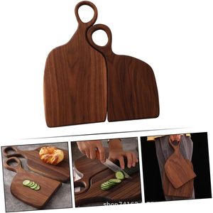 Planche à découper en bois de noyer avec poignée, plateau de service pour steak en bois massif, forme irrégulière, pour les fêtes - Product Image 3