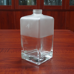 Diffuseur à visser avec logo personnalisé, bouteilles en verre givré carrées de 400 ml, vente en gros - Product Image 3