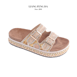 <span class=keywords><strong>Sandali</strong></span> vendita calda moda sughero pantofole piatte nuovo Design scarpe da donna diamanti fornitura di fabbrica OEM supporto - Product Image 4