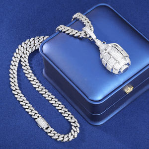 Joyería fina de estilo Punk Hip Hop para hombre chapado en oro plata esterlina 925 Moissanite Iced Out Hand Grenid Shape Pendant - Product Image 3