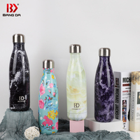 Penjualan Terbaik 500ml termos vakum berdinding ganda baja tahan karat botol air bentuk Cola terisolasi vakum dengan tutup
