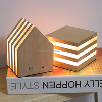 Lampu Malam Akrilik Sentuh Peredup Cahaya Rumah Kayu Lampu LED Dekoratif Isi Ulang USB untuk Kamar Tidur