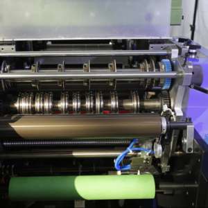 Machine <span class=keywords><strong>de</strong></span> découpe automatique à grande vitesse Traitement du papier indépendant <span class=keywords><strong>de</strong></span> petits et grands rouleaux - Product Image 3