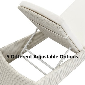 Chaises longues de luxe en rotin et aluminium blanc pour piscine extérieure - Product Image 6
