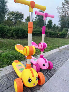 Patinete Infantil 3 en 1 con Diseño de <span class=keywords><strong>Dinosaurio</strong></span> Pequeño, Asiento Extraíble, Plegable, de 3 Ruedas, de Plástico, para Uso en Exteriores - Product Image 6