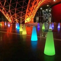 Vente en gros en usine Table de bar à LED design Table éclairée à 16 couleurs changeantes Mobilier d'extérieur étanche pour la location d'événements et de fêtes