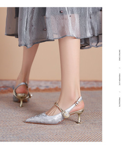 <span class=keywords><strong>Eleganti</strong></span> <span class=keywords><strong>scarpe</strong></span> da donna <span class=keywords><strong>con</strong></span> <span class=keywords><strong>tacco</strong></span> alto Sexy generali <span class=keywords><strong>con</strong></span> <span class=keywords><strong>tacco</strong></span> sottile décolleté indossabili <span class=keywords><strong>con</strong></span> <span class=keywords><strong>tacco</strong></span> sottile moda <span class=keywords><strong>scarpe</strong></span> a spillo <span class=keywords><strong>con</strong></span> punta a punta per le donne - Product Image 6