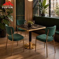 Luxe op maat gemaakte HPL tafelbladen met fluwelen gestoffeerde stoelen voor personeel van steakhouseketenrestaurants, kantines en commerciële eethoek.