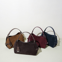 Tas Selempang Kulit Sapi Asli Minimalis Berlapis Suede Retro untuk Wanita dengan Magnet, Tas Tangan Serbaguna untuk Sehari-hari