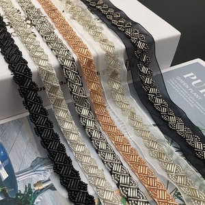 Deepeel CR154 Nastro in Pizzo Pesantemente Decorato con Perline, Accessori per <span class=keywords><strong>Abbigliamento</strong></span>, Ornamenti Fai-da-Te, Pizzo con Perline Fatto a Mano - Product Image 2