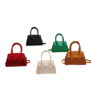 กระเป๋าสะพายข้างมินิหนัง PU ลายหินหรูหราสำหรับผู้หญิงรุ่นใหม่มาแรง สไตล์อังกฤษ ปิดด้วยซิป - Product Image 2