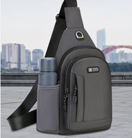 Sac de poitrine imperméable pour homme avec porte-bouteille latéral en maille, sac banane décontracté pour homme, sac à bandoulière en Oxford pour l'extérieur