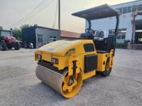 Compacteur combiné Lutong 4 tonnes LTC204P, rouleau compresseur routier 4 tonnes de Chine
