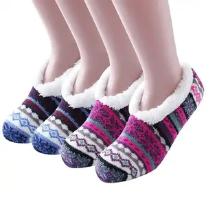 Women Soft Coral Fleece -lined Thick Grippers Ankle Winter Shoes Thermal Fuzzy Christmas Pattern Indoor Slipper Socks