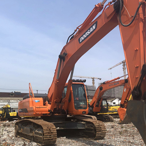Excavatrice Doosan DH420LC-7 d'occasion en bon état, 42 tonnes, excavatrice sur chenilles hydraulique Doosan 420 à vendre - Product Image 2