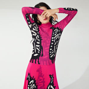 Miyake ชุดสูทกระโปรงลำลองสำหรับผู้หญิงมีจีบพิมพ์ลายดอกไม้ด้านบนตามสั่งจากผู้ผลิต - Product Image 2