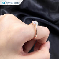 Tianyu Gems Özel DEF Yuvarlak Mozanit Nişan Yüzüğü 14K18K Gül Altın 6 Çatal Yan Pave Bantlı Kadın Gelin Özel Takı
