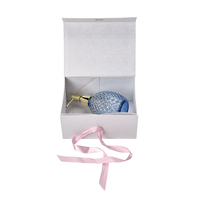 Boîtes de papier en carton cadeau personnalisées écologiques et portables en ruban pliant blanc