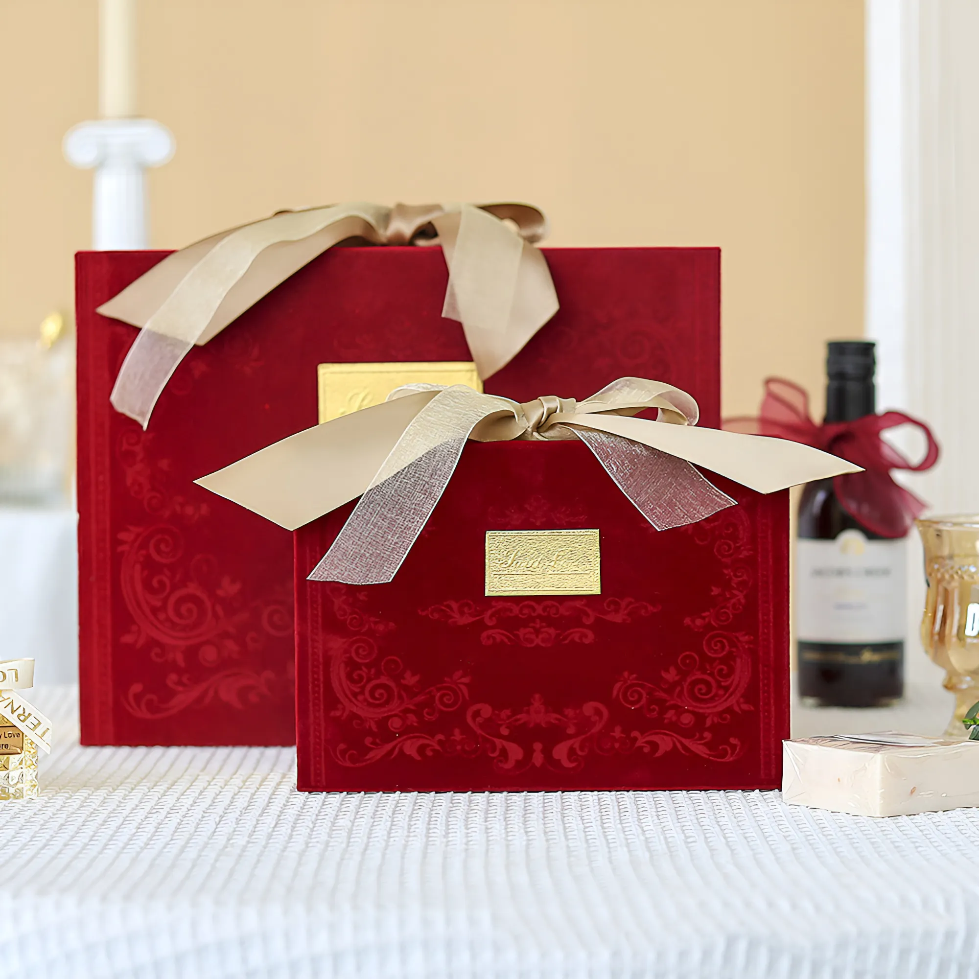 पैटर्न के साथ अनुकूलित किया जा सकता फलालैन बाहरी पैकेजिंग शादी के उपहार बॉक्स लाल वर बॉक्स क्रिसमस बॉक्स कैंडी केक उपहार पैकिंग