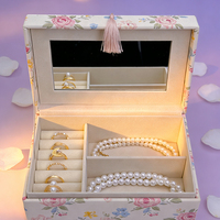 Boîte de rangement pour bijoux de voyage, rectangulaire, en coton imprimé floral, extérieur en PU, taille personnalisée, avec poignée élégante à pompon doré