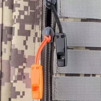Sifflet de sécurité personnalisé pour sac à dos, veste, sac, fermeture éclair, porte-clés, sifflet d'urgence, fabricant de sifflets de sécurité