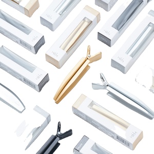 คลิปหนีบผมพร้อมที่หนีบผมเซรามิกกันความร้อนและที่จับกันลื่นเหมาะสำหรับจัดแต่งทรงผมประจำวันอย่างรวดเร็ว - Product Image 1