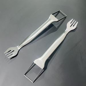 ที่ตัดแตงโมสแตนเลสแบบสองหัว พร้อมส้อมแบ่งผลไม้ 2 in 1 สำหรับใช้ในครัว - Product Image 1