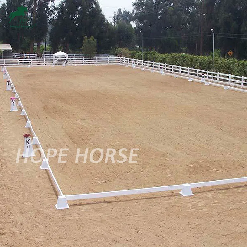 Arena Gaun Bisa Digerakkan Kuda HDPE Putih Tahan UV untuk Berkuda Kuda Dressage