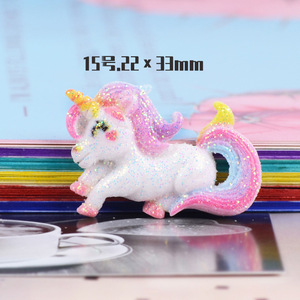 CHENXI Glitter <strong>Unicorn</strong> Rainbow Model Flat Back <strong>Painted</strong> Cartoon Artistic Resin Charms Ornament Scrapbook Bling Holiday Decoration - Product Image 5