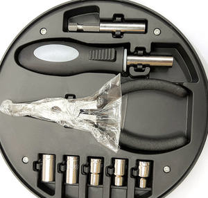 ชุดเครื่องมือซ่อมยางรถยนต์แบบพกพา 24 ชิ้น รูปทรงยางรถยนต์ บรรจุในกล่องโลหะ - Product Image 3