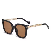 2025 nouveau carré femmes luxe lunettes de soleil marque concepteur doré chaîne jambe rétro lunettes de luxe femmes lunettes de soleil lunettes de luxe