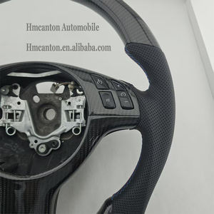 Volante de fibra de carbono perforada con franja superior tricolor, el más popular, para BMW E46. - Product Image 6