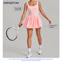 Robe de tennis plissée à ourlet bouffant pour femme, sans manches, col carré, short intégré, poche pour balle, effet deux pièces, coussinets amovibles, athlétique