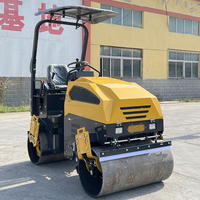 Rouleau compresseur vibrant mini de 2 tonnes, très demandé, pour le compactage d'asphalte et le remblaiement de chaussées.