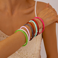 Brazalete Circular Acrílico de Color Caramelo con Degradado Retro, Joyería Minimalista y Elegante para Mujer