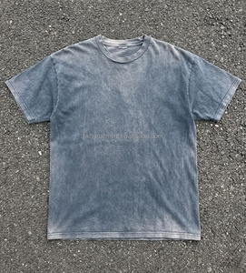 T-shirt vintage délavé coupe ample pour homme, style rétro avec trous déchirés, en coton oversize - Product Image 1